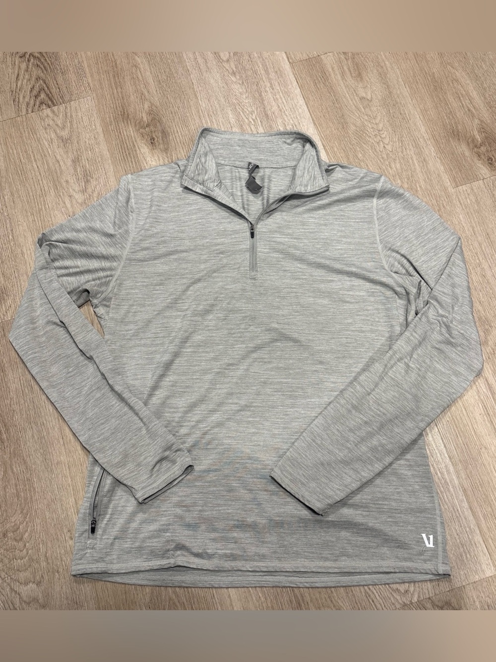Vuori Ease Performance 1/2 Zip Sweatshirt Mens L Gray V221 Athletic Lightweight